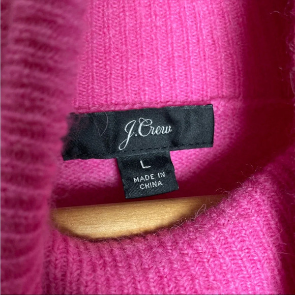J. CREW hot pink Wool Alpaca Blend Turtleneck Long Sleeve Sweater Size Large - Picture 2 of 4